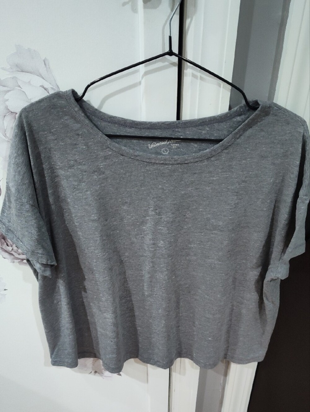 Universal Thread Gray Cropped Boxy Tee - Picture 2 of 4